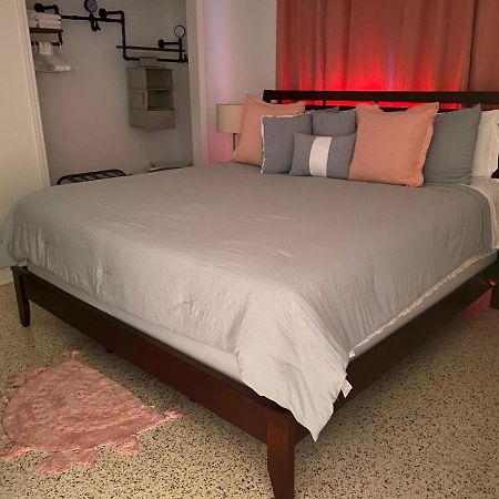 Stayover In Miami Home 2Br - 1Bth - Free Parking Luaran gambar