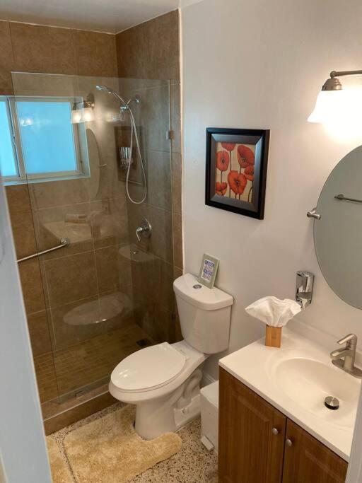 Stayover In Miami Home 2Br - 1Bth - Free Parking Luaran gambar