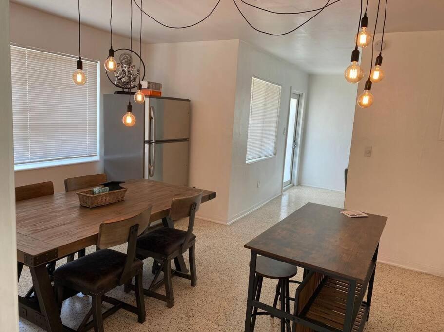 Stayover In Miami Home 2Br - 1Bth - Free Parking Luaran gambar