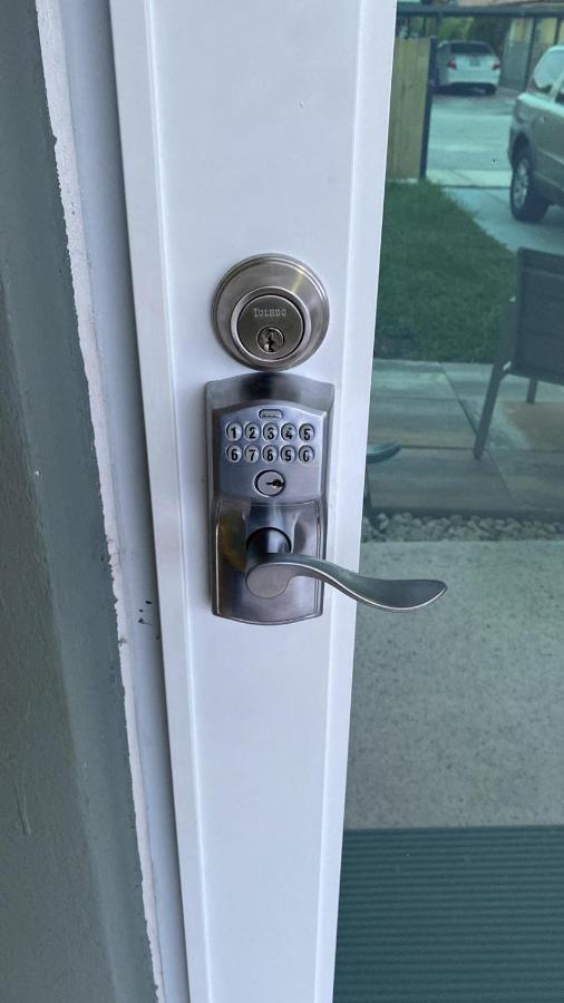 Stayover In Miami Home 2Br - 1Bth - Free Parking Luaran gambar